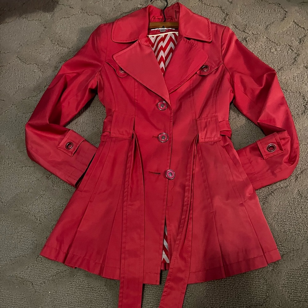 Trench coat, coral/salmon ish color XS